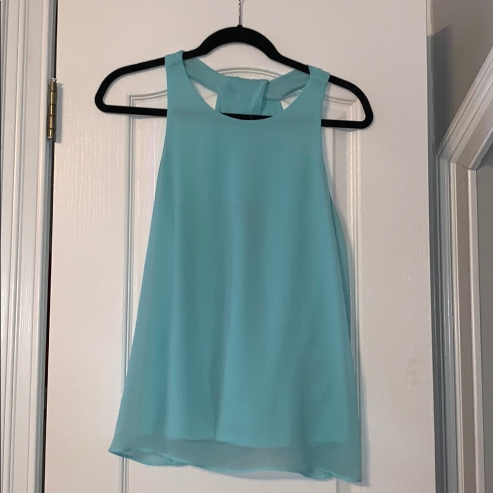 Banana Republic flowy dressy tank